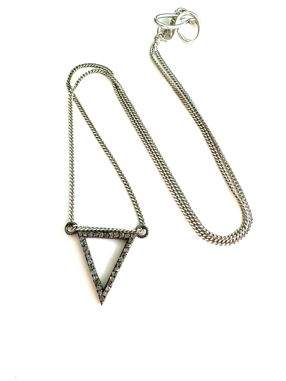 Triangle pave