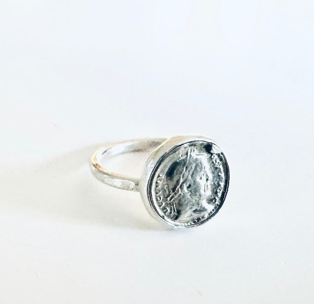 MEDICI coin ring