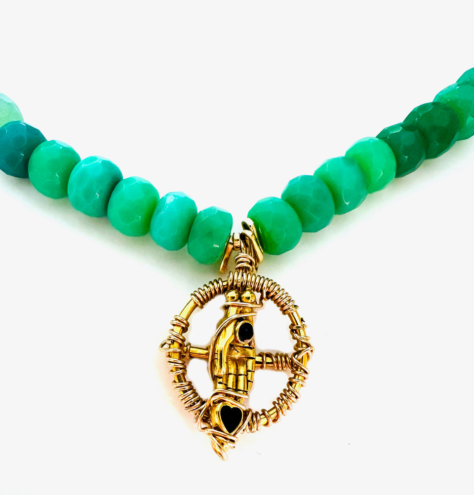 Hamsa chrysophase cross