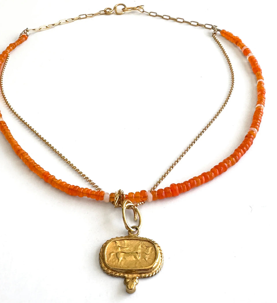 Medici horse fire opal